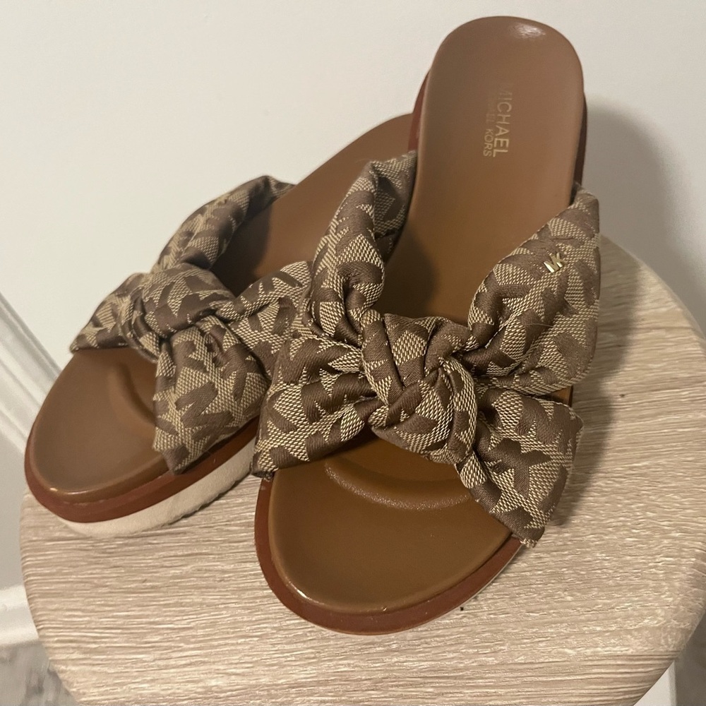 Michael Kors Brown Logo Knot Sandals